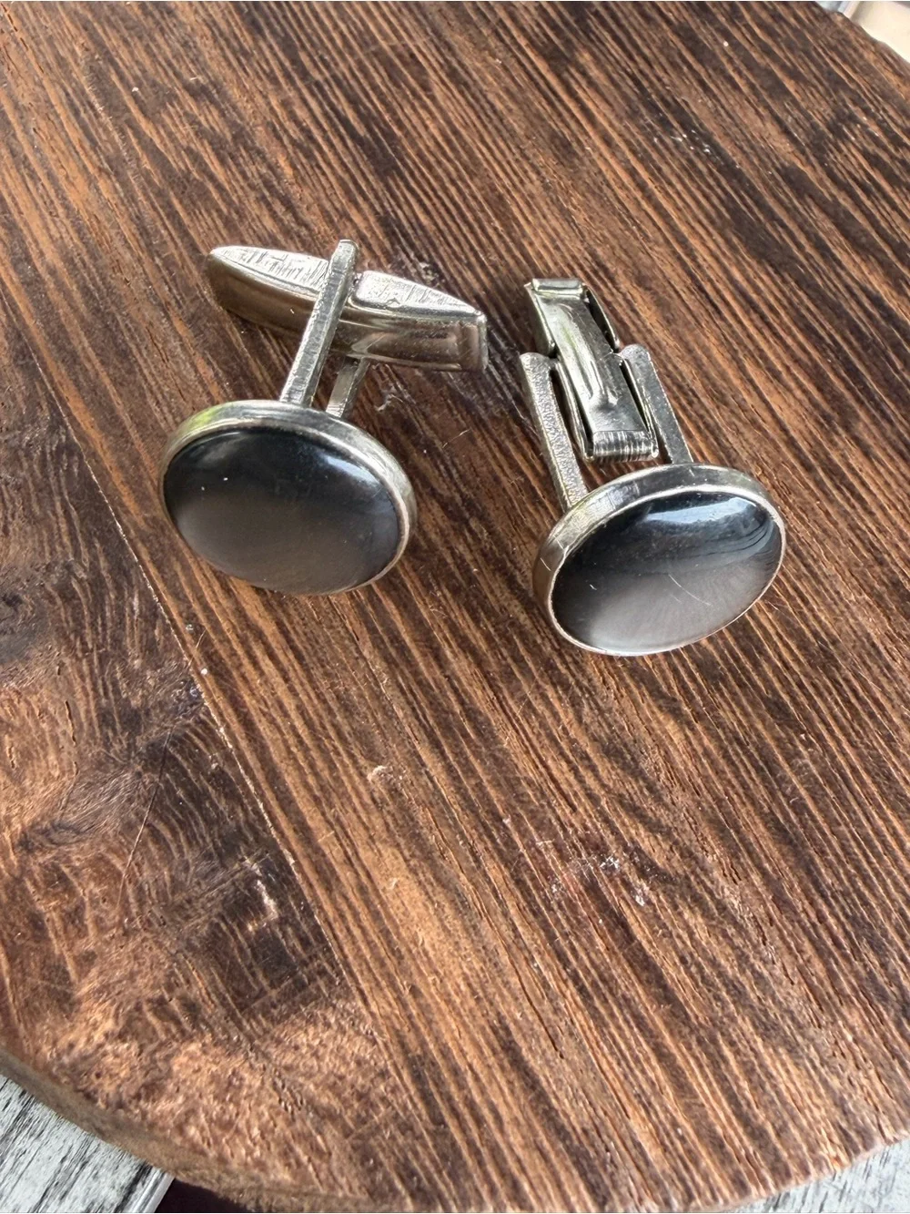 Classic, Vintage  Silver-Tone Gray Mother-of-Pearl Cufflinks